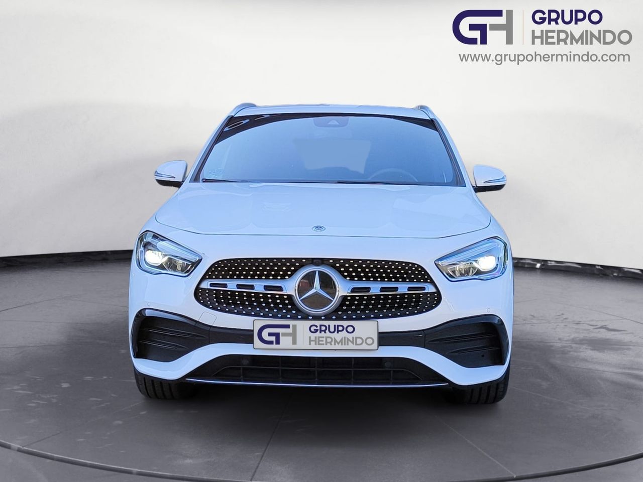 mercedes gla 2021 / foto grande (3)