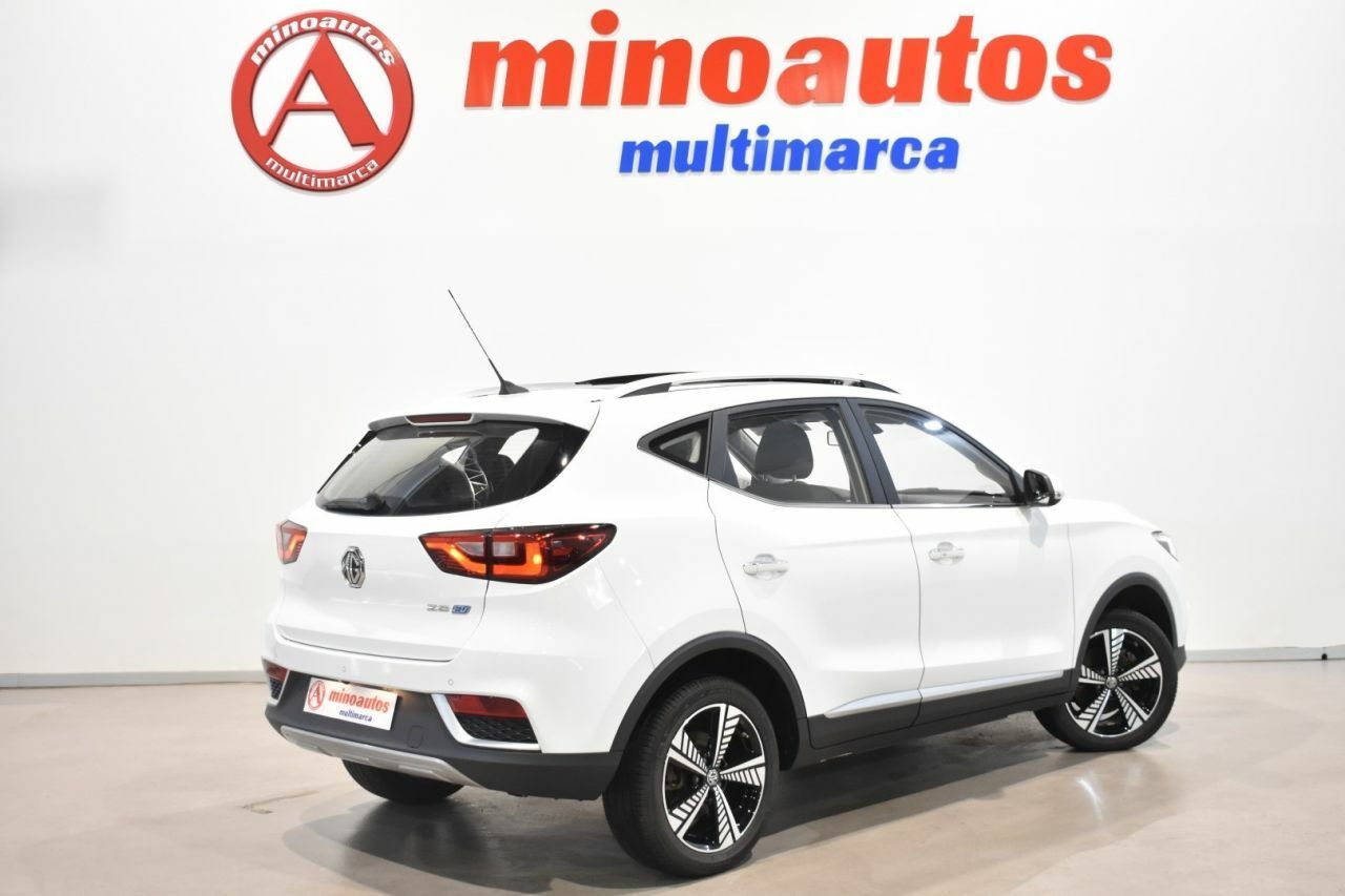 mg zs ev 2021 / foto grande (3)