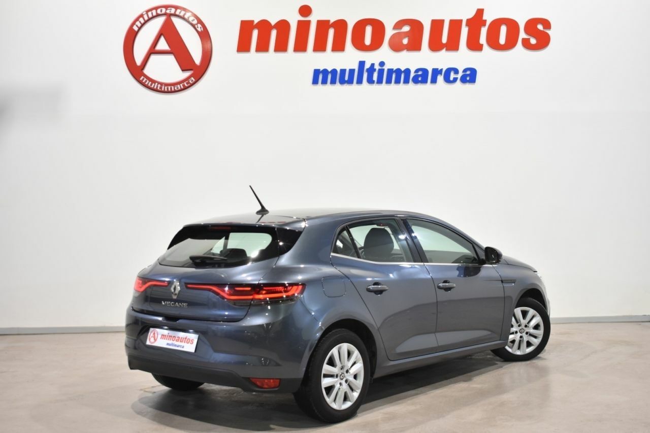 renault megane 2022 / foto grande (3)