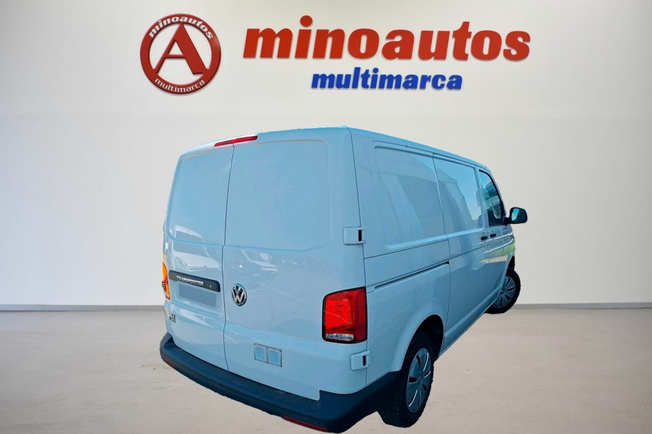 volkswagen transporter 2022 / foto grande (2)