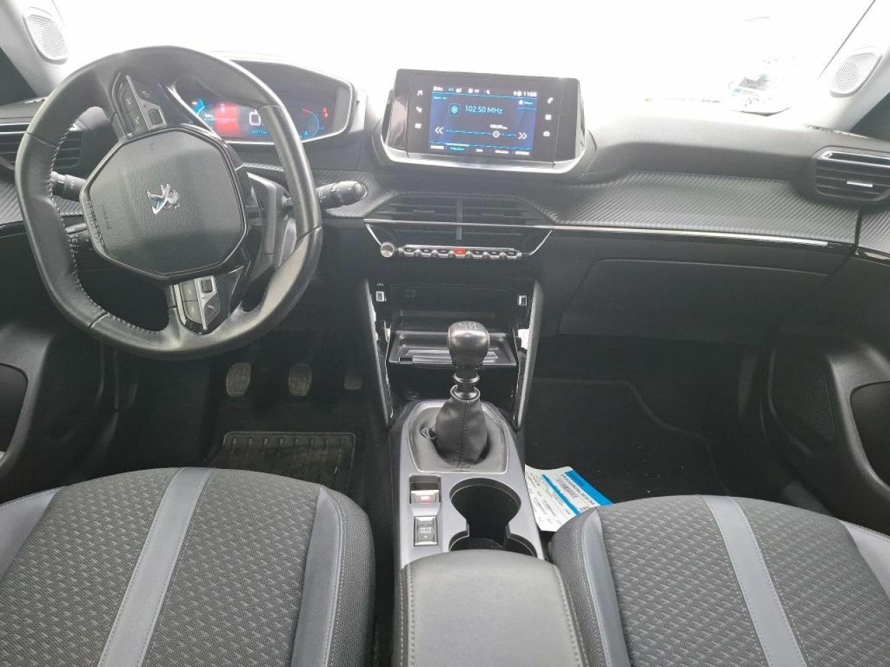 peugeot 2008 2021 / foto grande (3)