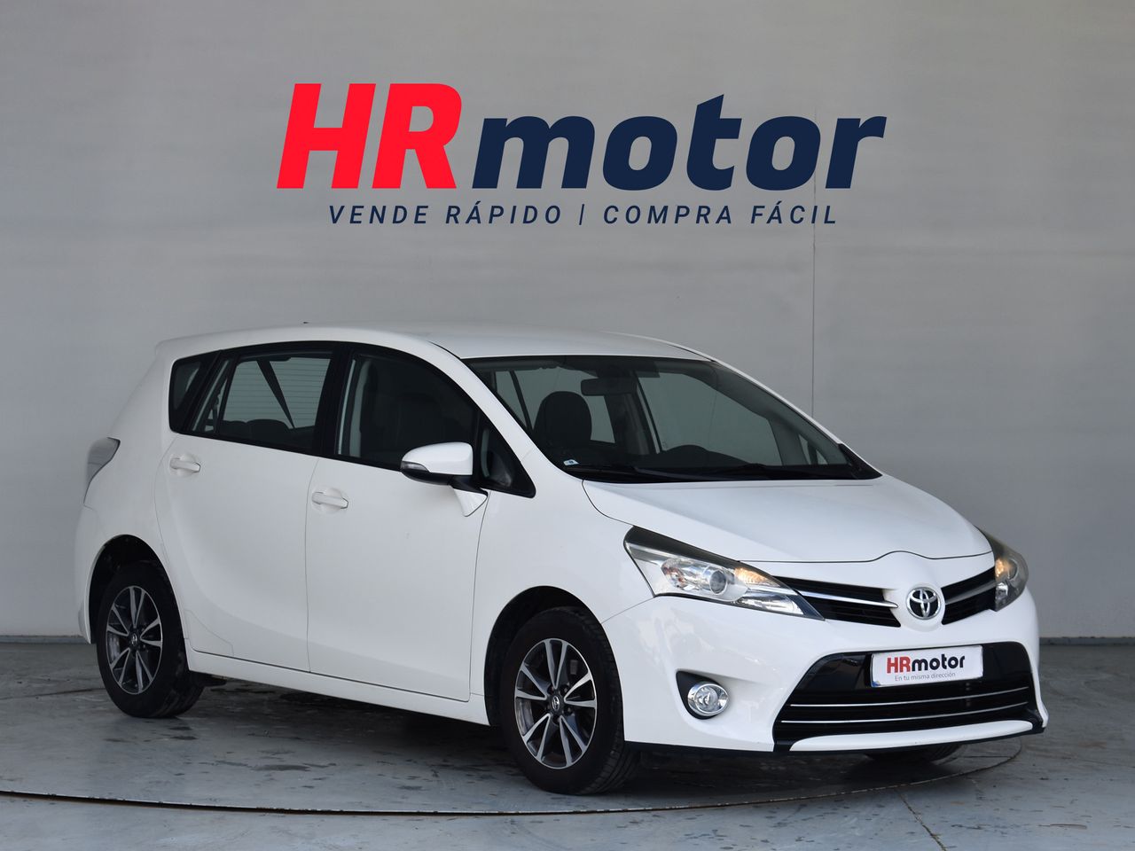 foto de toyota verso 2014 de segunda mano