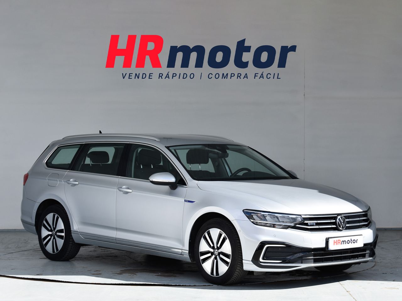 Coche hibrido mbux  de segunda mano - volkswagen passat variant 2020 /