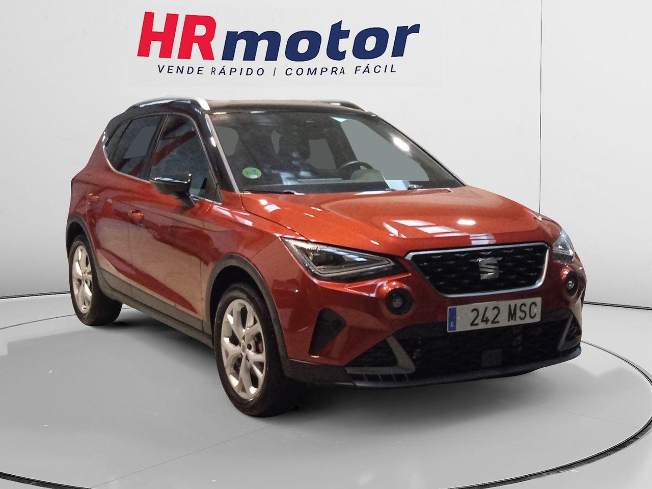 Linterna led con cargador  de segunda mano - seat arona 2024 /