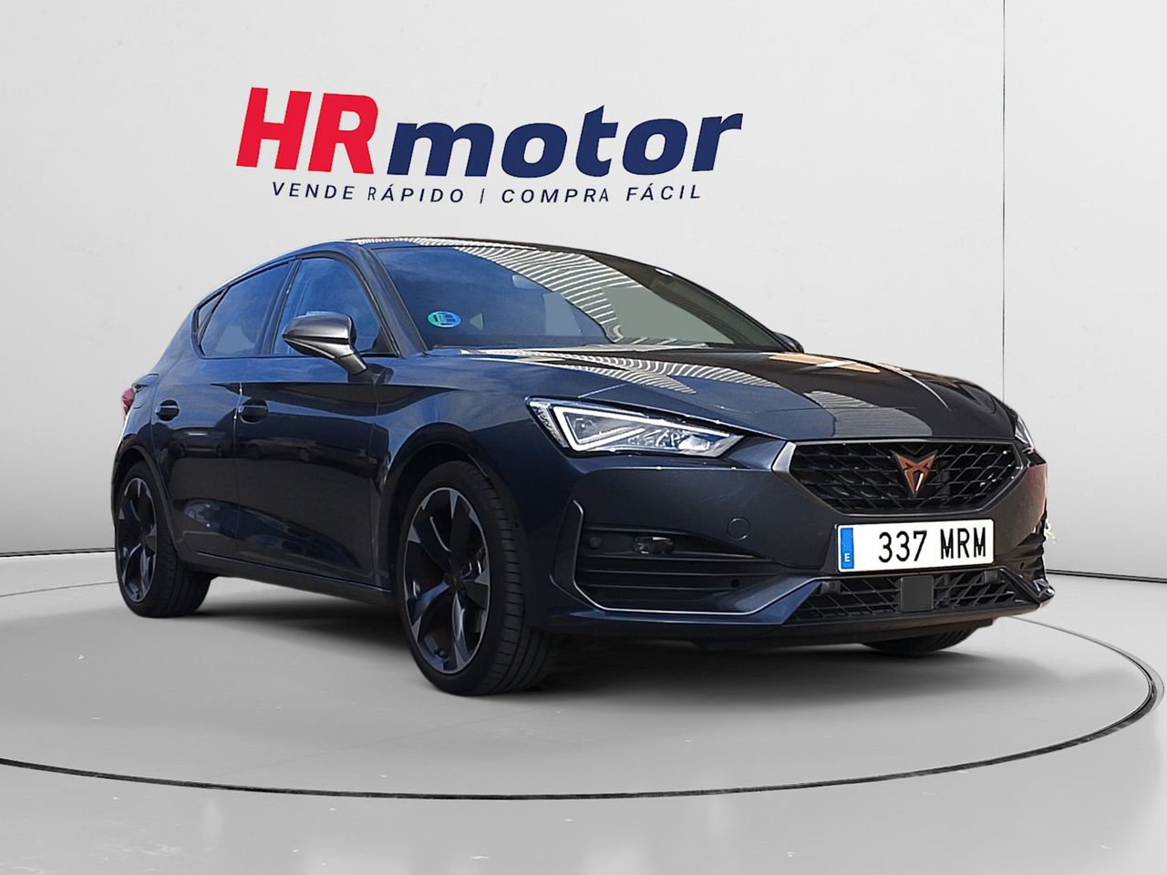 Cargador usb  de segunda mano - cupra león 2024 /