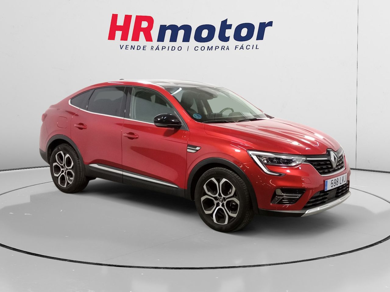 Coche hibrido con asientos calefactados  de segunda mano - renault arkana 2021 /
