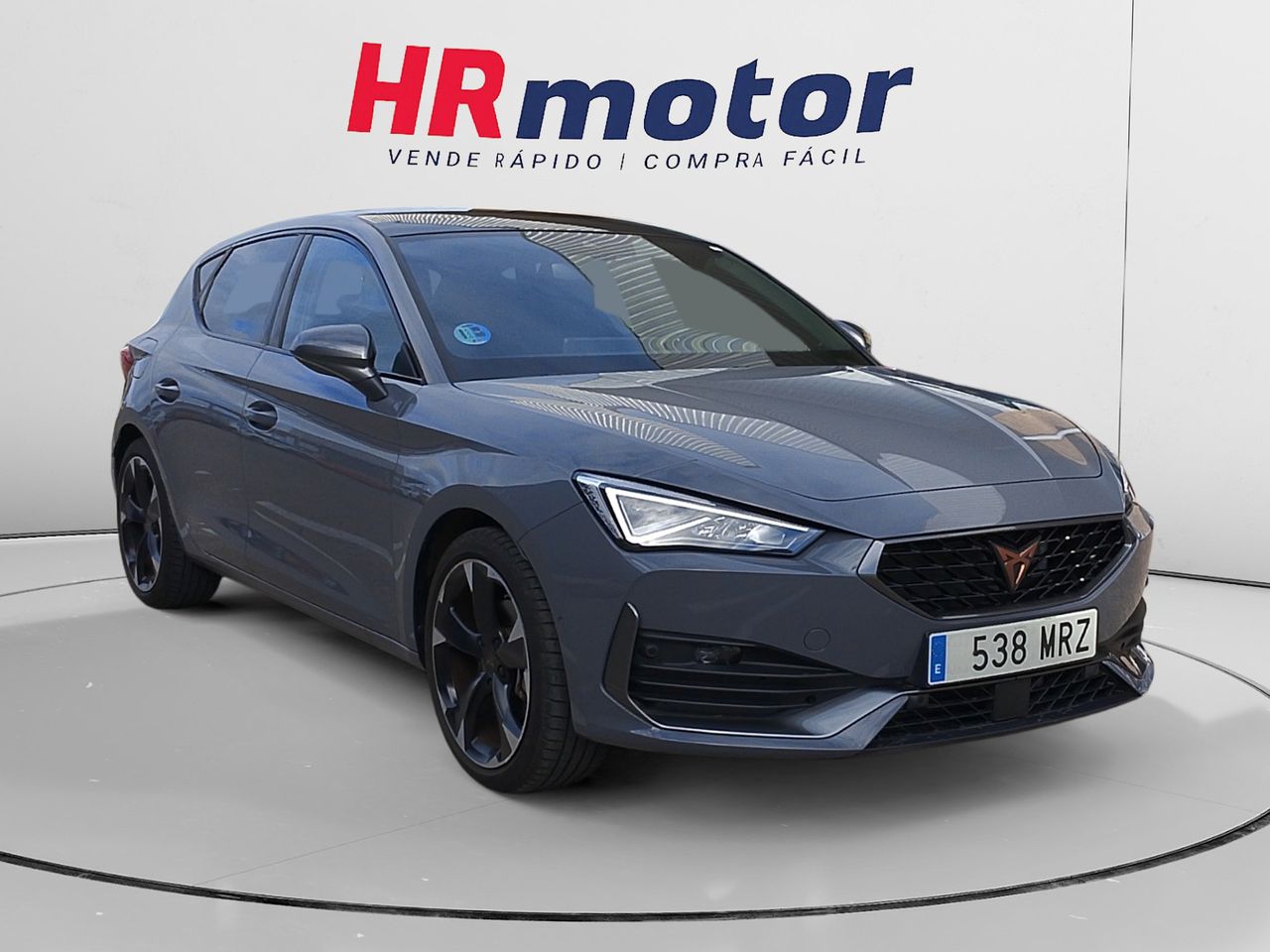 Cargador usb  de segunda mano - cupra león 2024 /