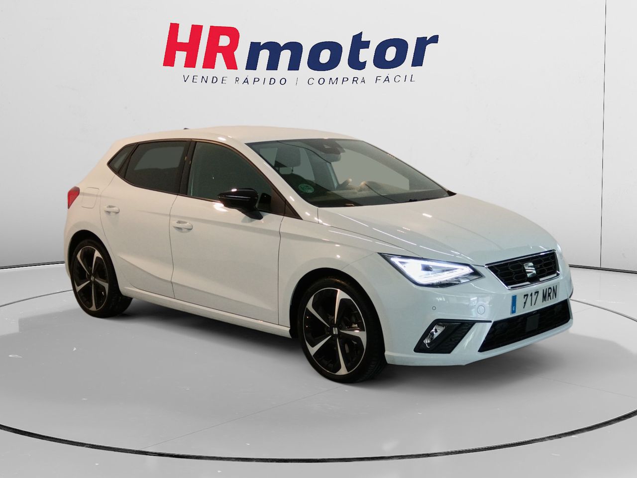 Amplio piso exterior centro  de segunda mano - seat ibiza 2024 /