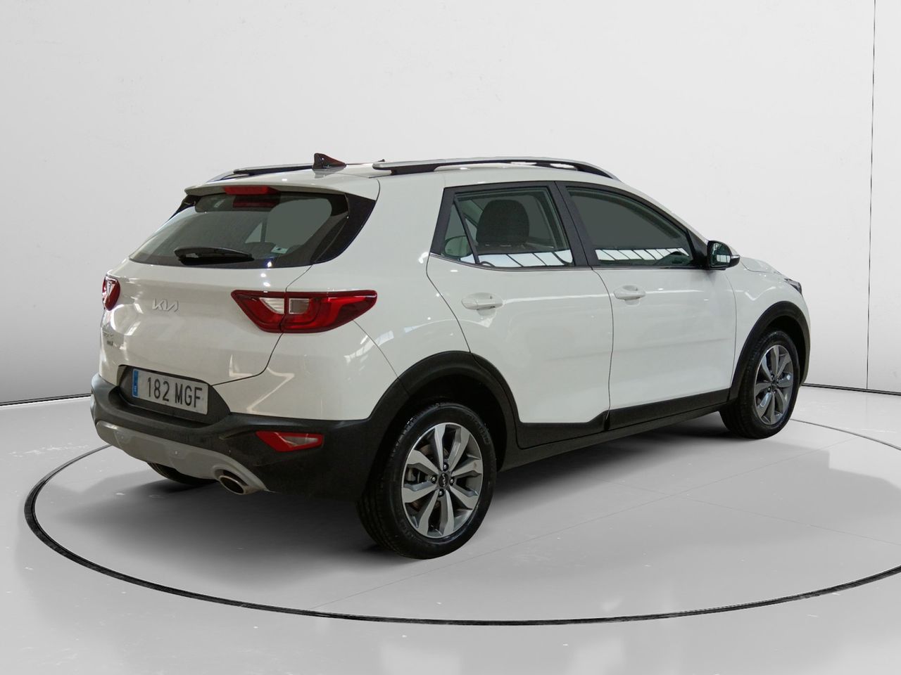 kia stonic 2023 / foto grande (2)