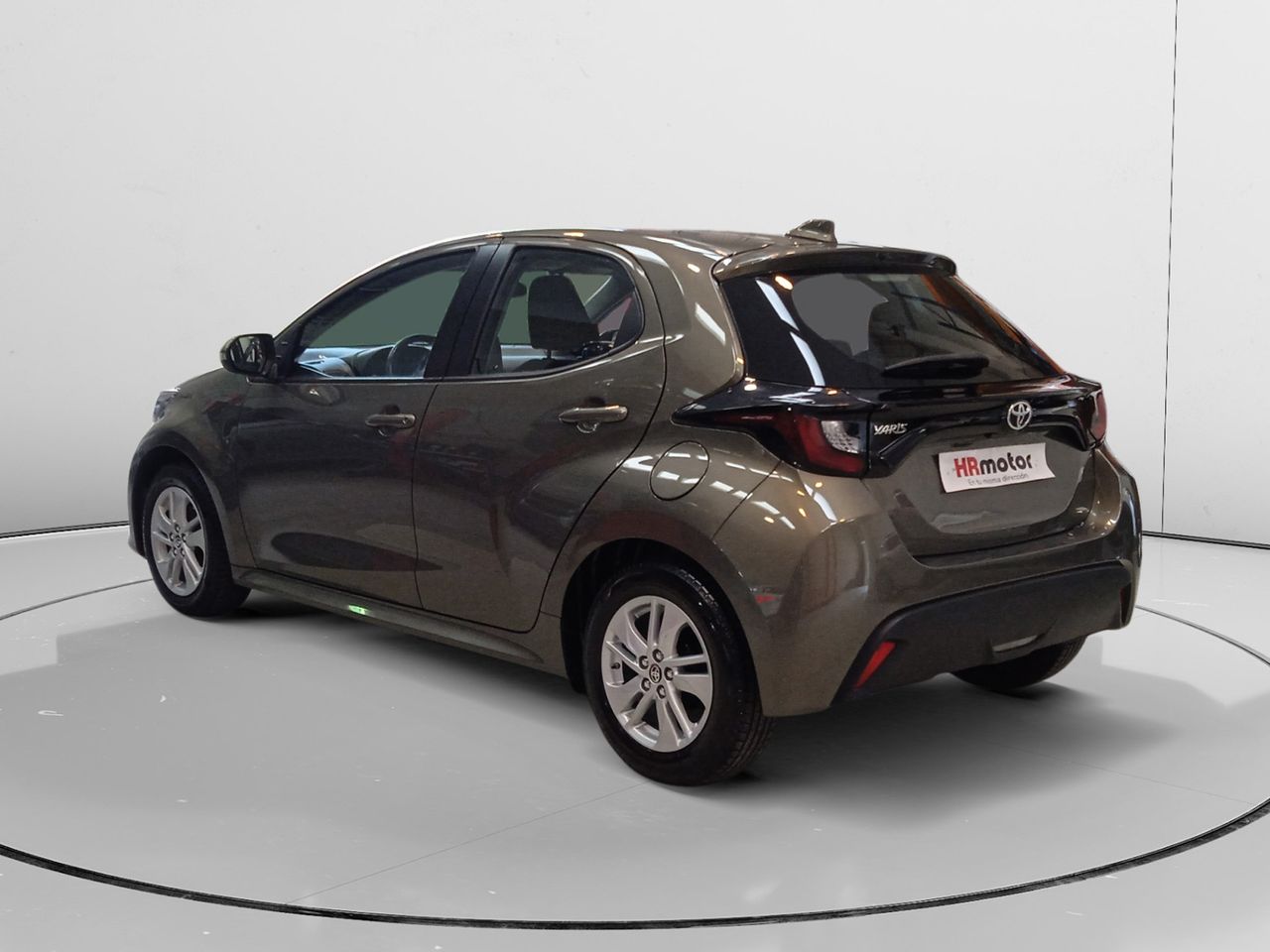 toyota yaris 2021 / foto grande (3)