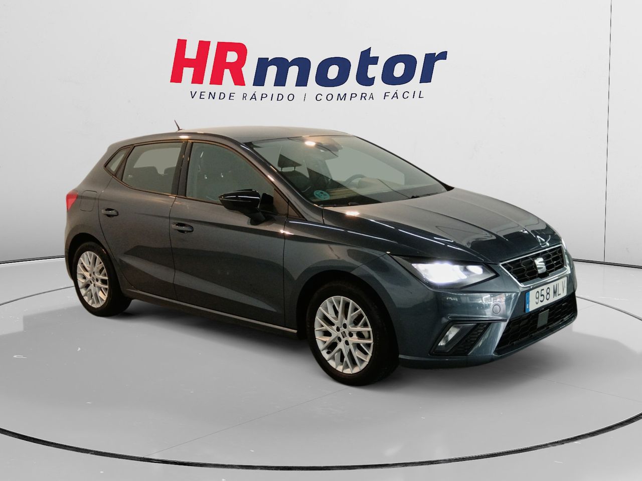 Seat ibiza reference plus con aire acondicionado y faros led  de segunda mano - seat ibiza 2023 /