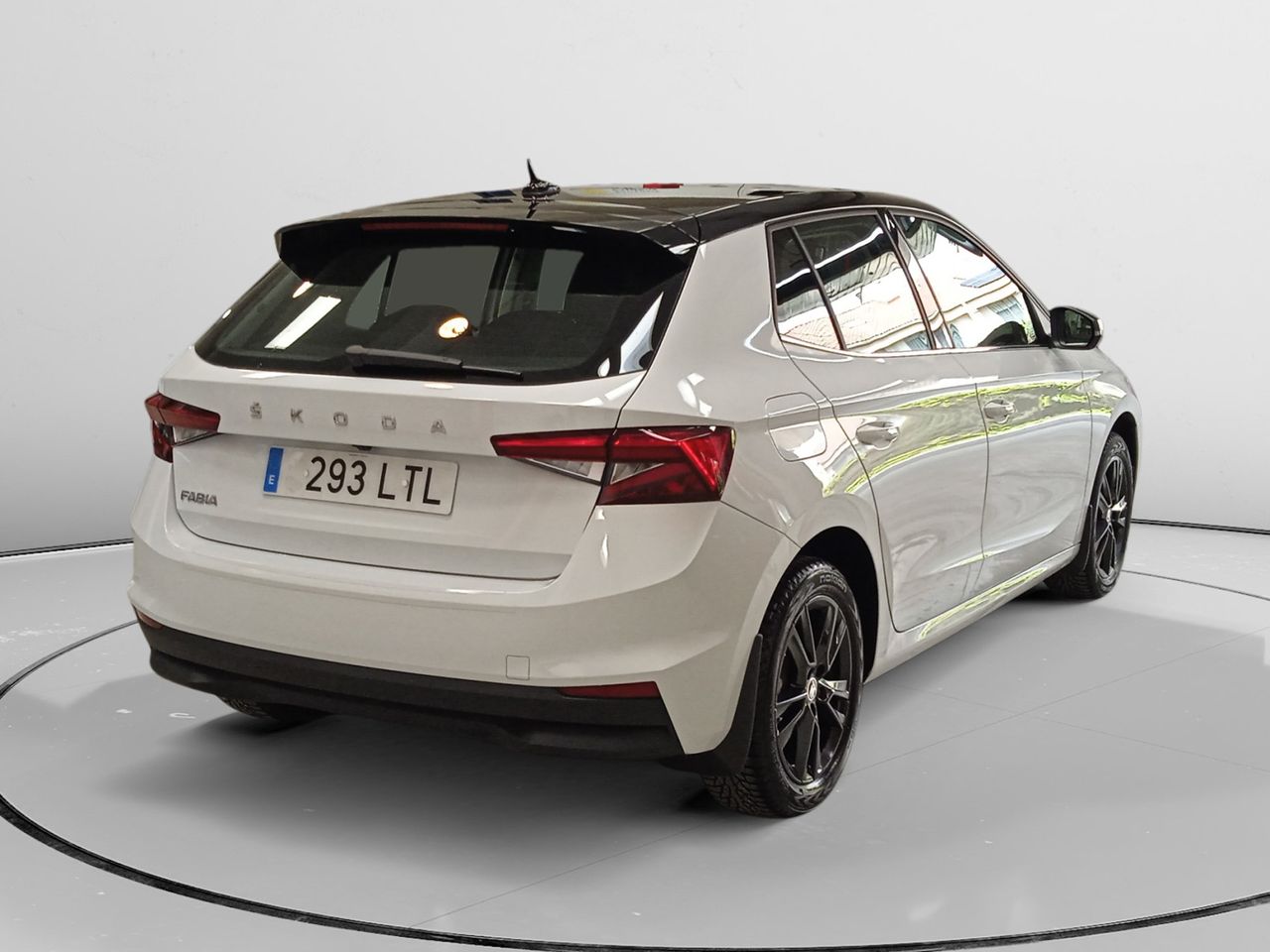 skoda fabia 2021 / foto grande (2)