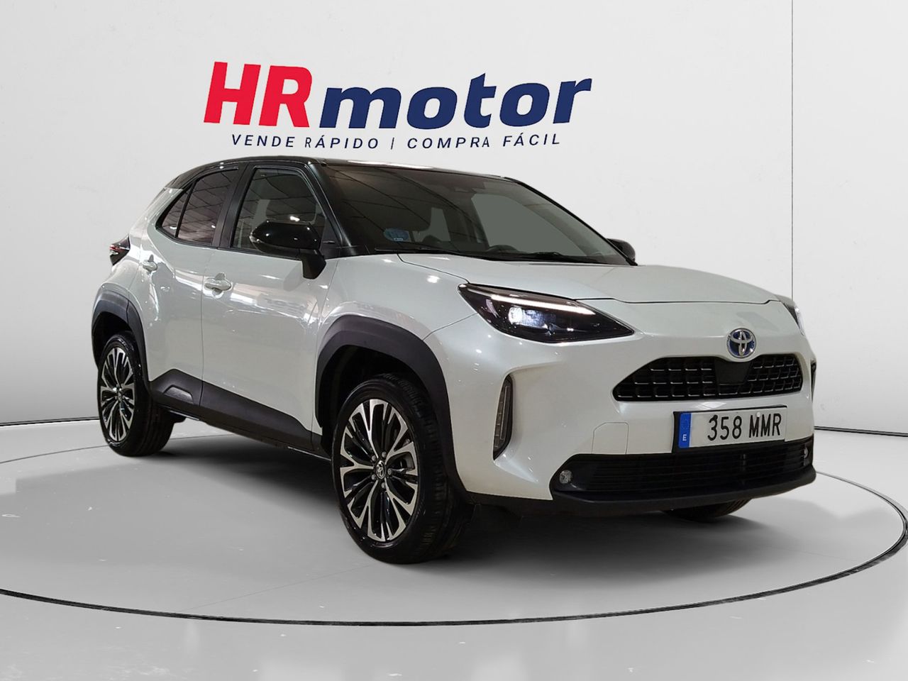 toyota yaris cross 2024 /
