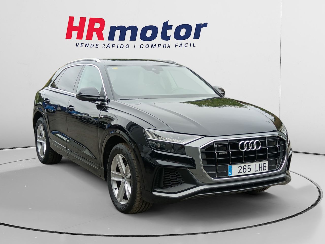 audi q8 2020 /