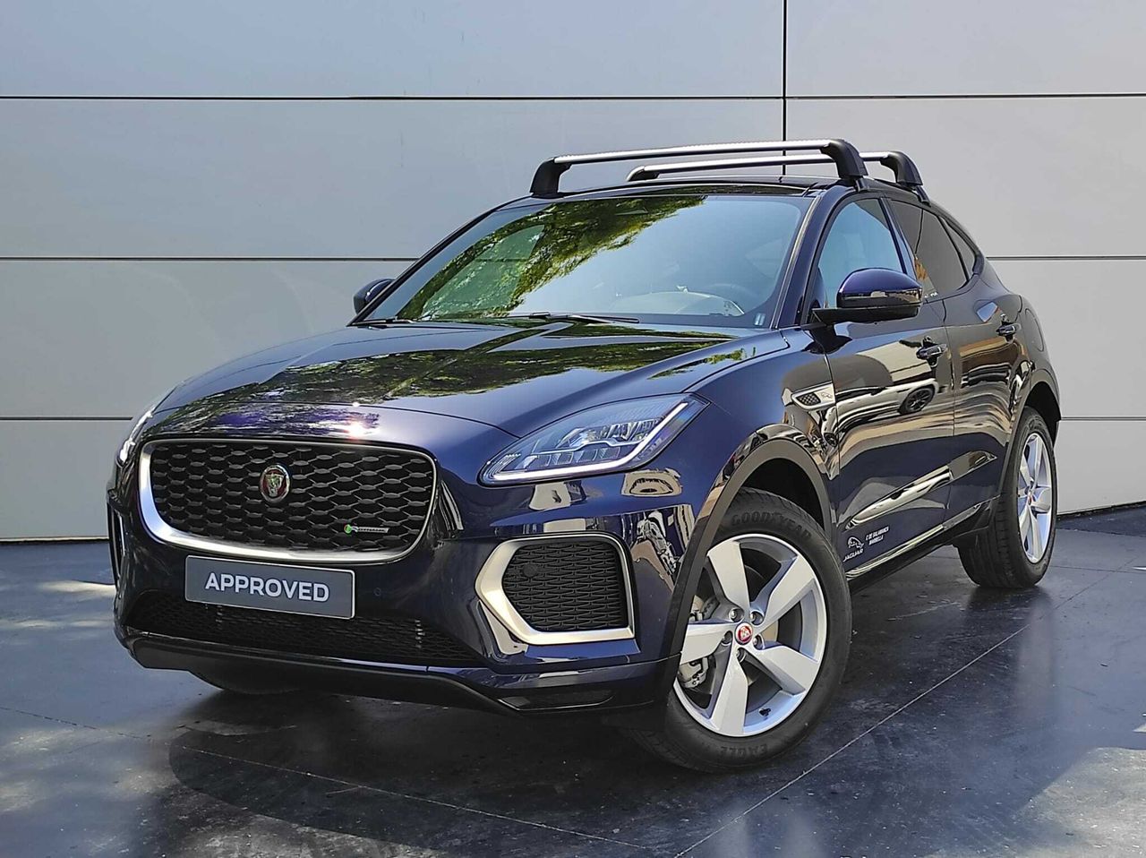 Jaguar E-Pace ocasión segunda mano 2022 Eléctrico por 61.000€ en Málaga